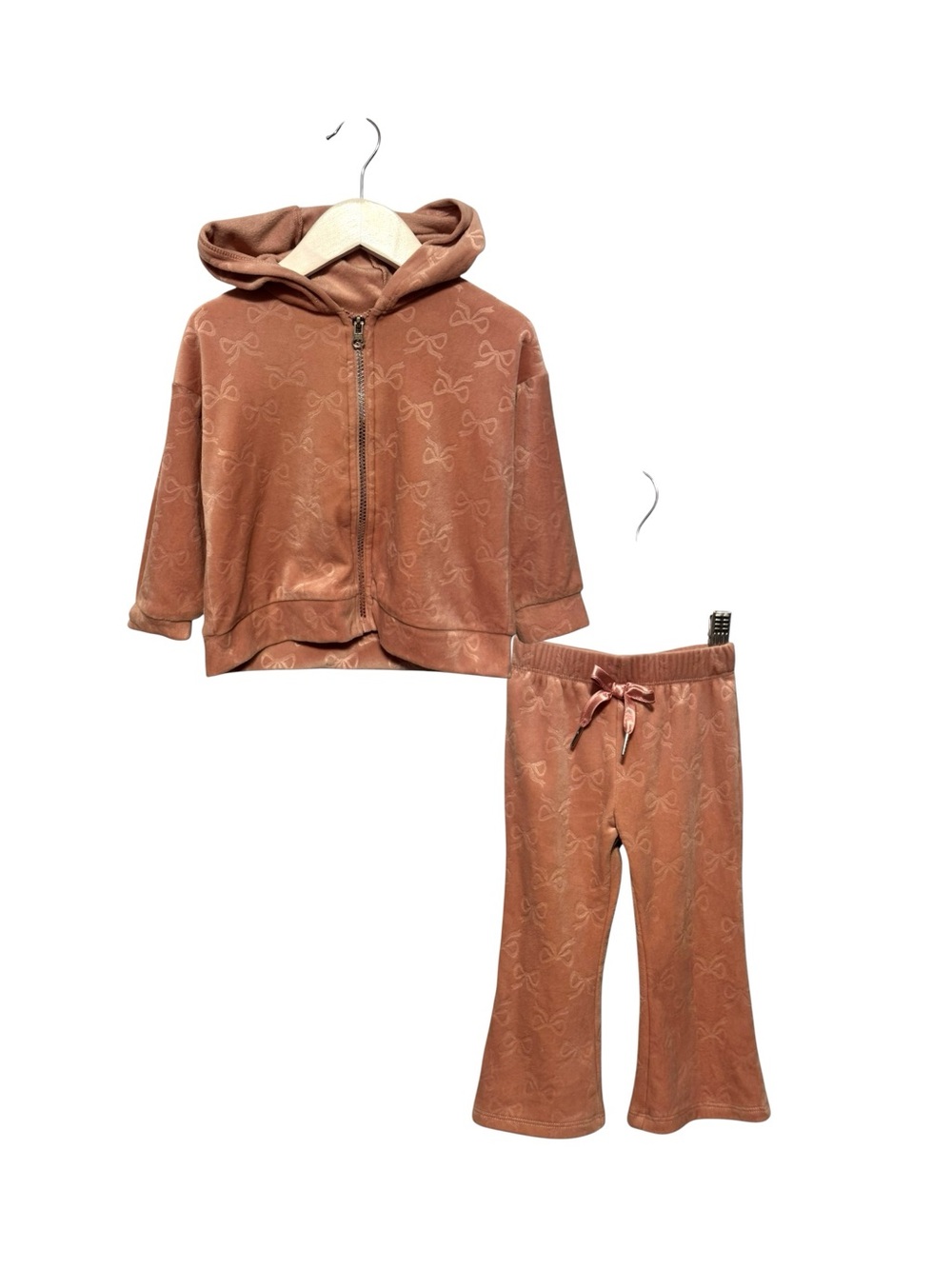 ⭐️ 5/$30 Sincerely Jules Kids Velour Matching Set size 18M